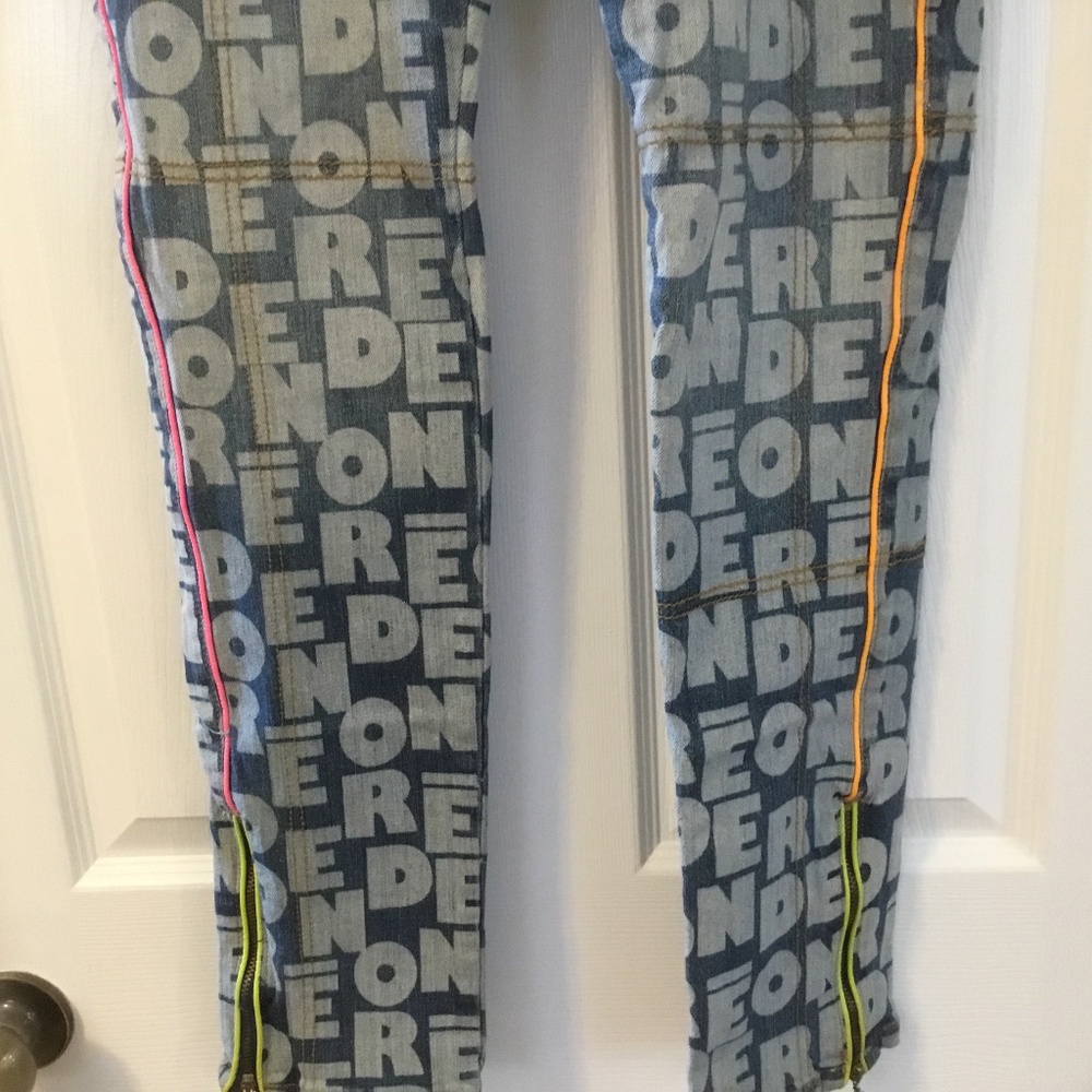 Unique Beyoncé Dereon All Over Jeans (Lapel flap needs stitching) NICE! - Picture 12 of 16